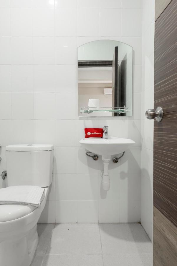Reddoorz Near Grand City Mall 2 Surabaya Exterior photo